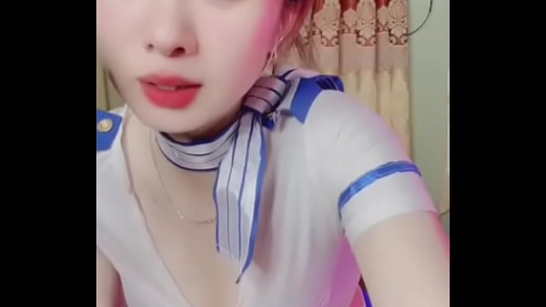 Chat sex với em gái gợi cảm show hàng một mình